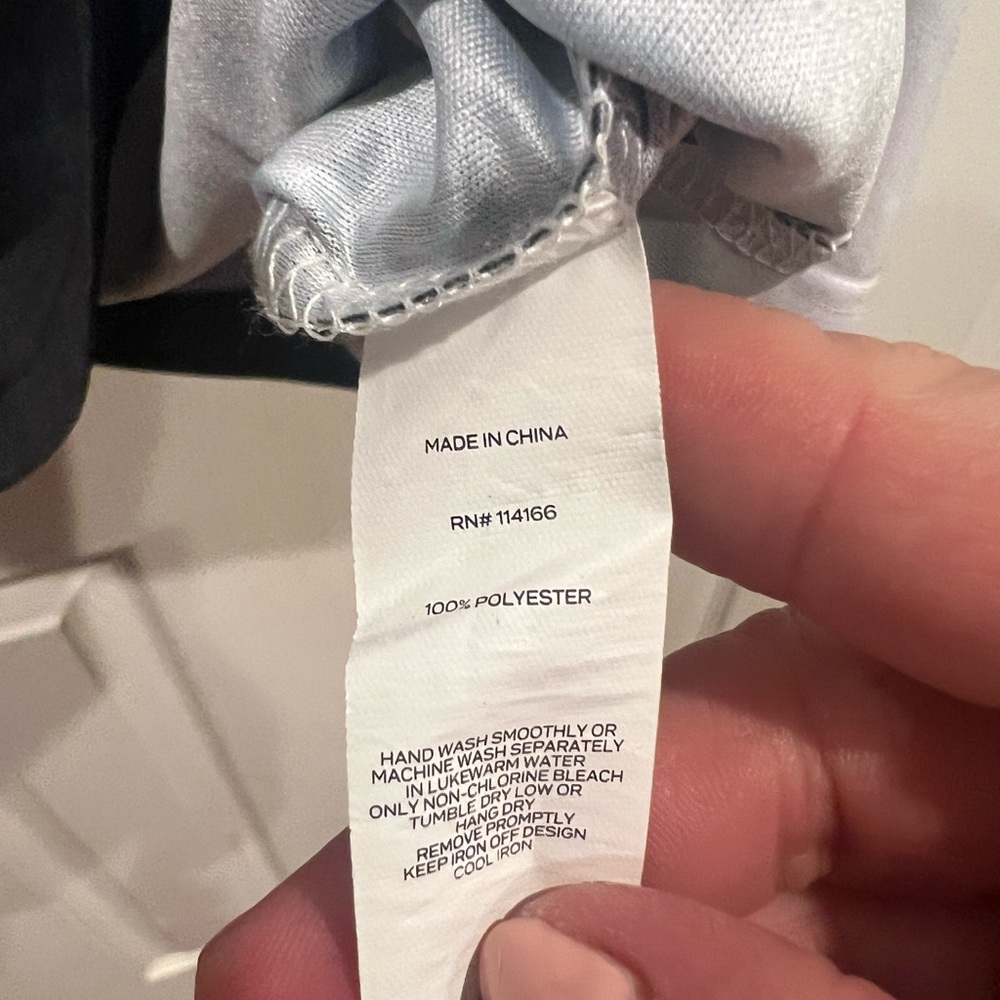 NWOT Longhorn Men’s ombré white to black pullover ½ zip - Picture 5 of 6